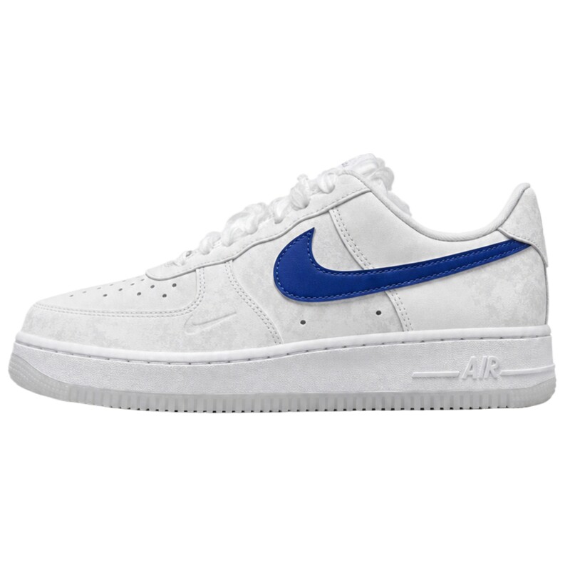 NIKE耐克女子AIR FORCE 1 '07空军一号复古板鞋运动鞋IW1235-121