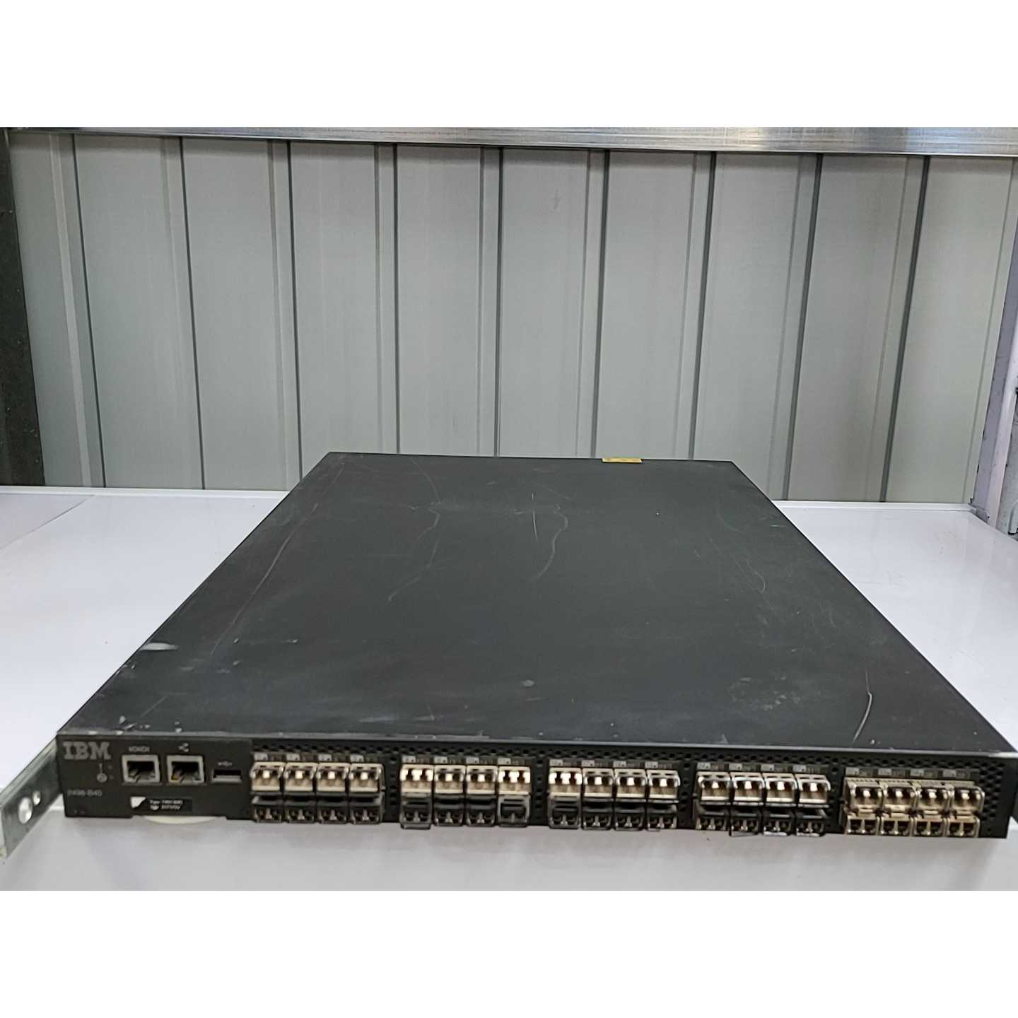 询价-IBM2498B40光纤交换机8GB40口激活可维修图片