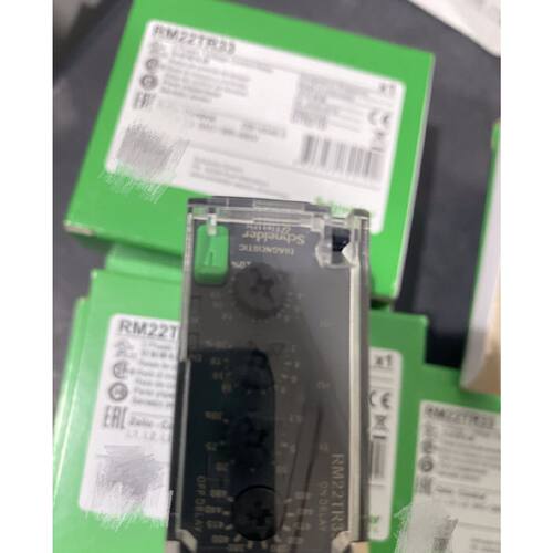 施耐德相序过压欠压保护继电器RM22TR33 RM22-TR33 代替RM4TR32