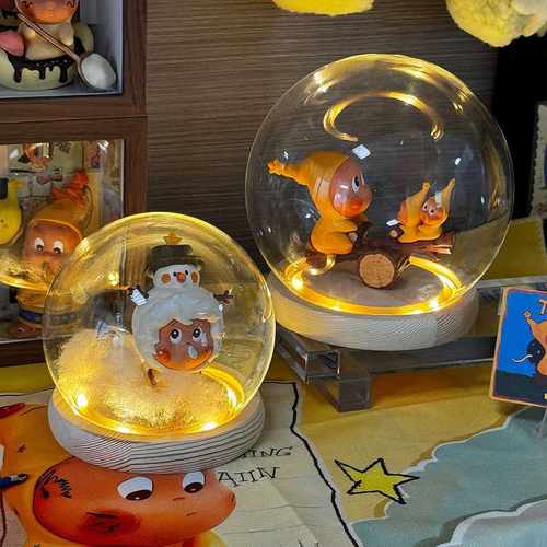 盲盒收纳展示架玻璃防尘罩木质灯光星星人手办摆件泡泡玛特收纳盒