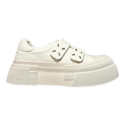 小白鞋女圆头百搭休闲板鞋ins潮