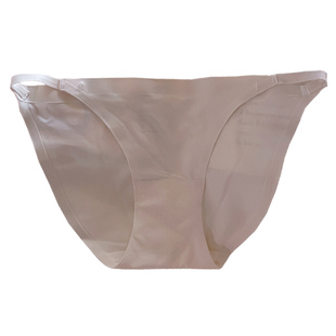 薄无痕冰丝简约黑白肤瑜伽细带窄边内裤女士低腰三角短裤高开叉