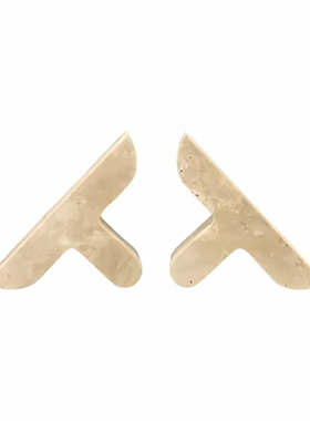 天然黄洞石人字型书档书立摆件