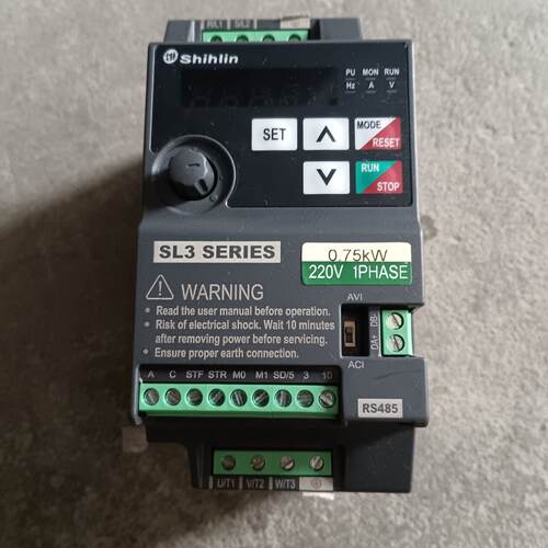 溢价-士林变频器SL3-021-0.75K 0.75KW/220V