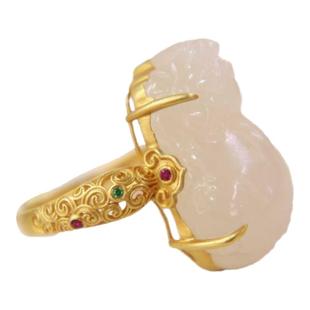 中秋礼物和田玉白玉戒指藕粉白玉貔貅镶嵌18K金镶a玉指环苏工雕刻