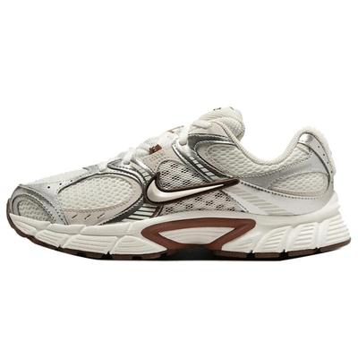 NIKE耐克女鞋V5 RNR运动休闲鞋HQ7901-102