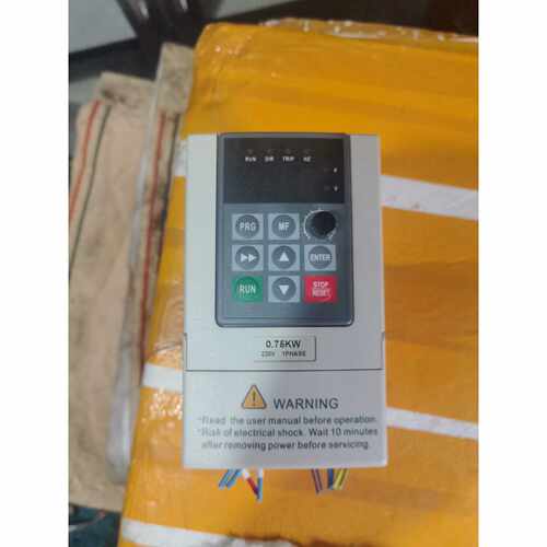 询价-变频器0.75kw220v型号SC2V0U7T1U5-可维修