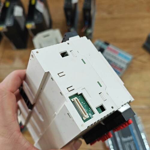 议价施耐德Modicon TM238LDD24DT