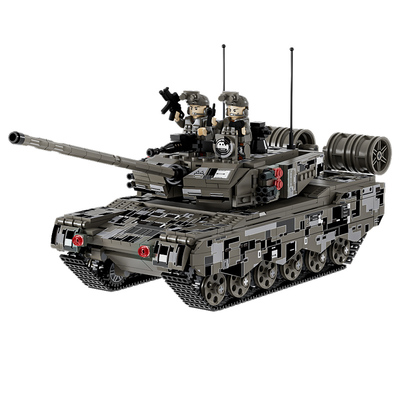 2024新款大型军事遥控黑金坦克装甲车积木拼装玩具男孩子生日礼物
