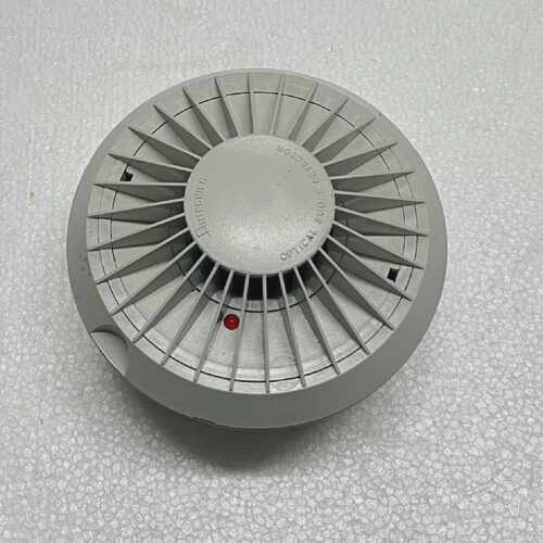 Autronica BHH31A Smoke Detector With Base BWA40A1  BWP40B Co