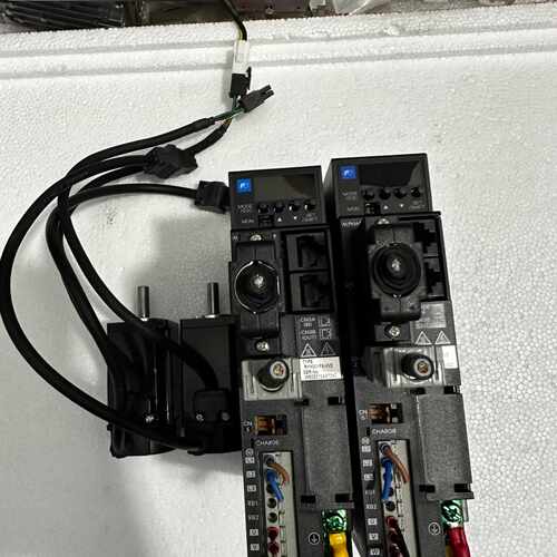 富士F6伺服100W 富士 RYH201F6-VV2 实图成