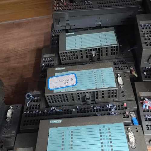 溢价-PLC模块，型号6ES7 133-1BL01-0XB0