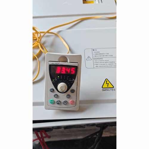 议价JACT艾克特变频器AT500T3090G110P维修