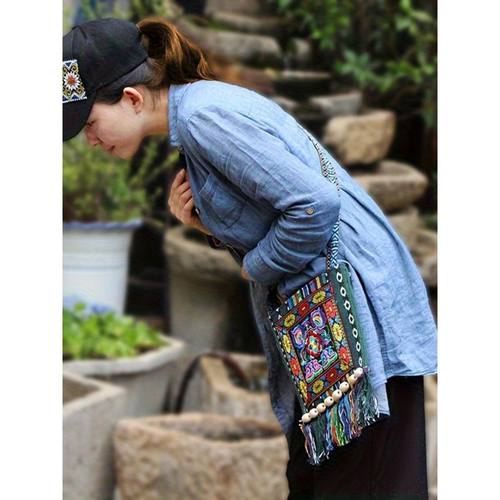 广西壮族文化元素壮锦绣花民族背袋壮乡特色工艺品学校活动装饰品