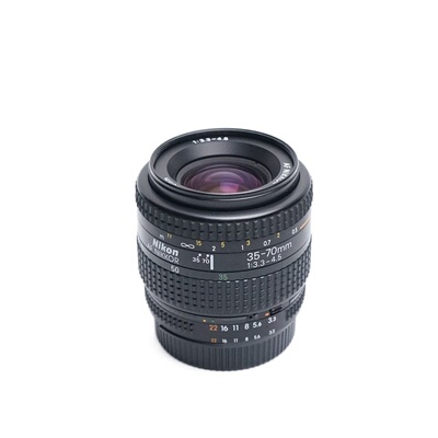 尼康变焦全画幅自动对焦镜头