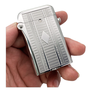 【战壕旗舰店】双钩托伦斯一键按压弹射黄铜机械复古煤油打火机