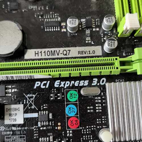 议价H110MVQ7主板带i37100CPU维修