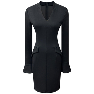法式高级感黑色喇叭袖连衣裙女春季新款性感女人味V领修身包臀裙