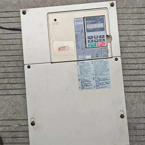 议价安川E1000-37kw变频器CIMR-EB4A0072AA