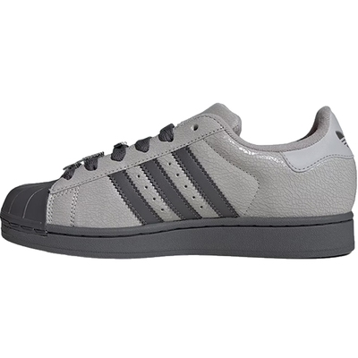 阿迪达斯运动鞋休闲鞋