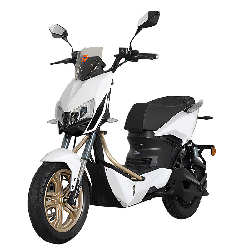 雅迪新品X5Pro豪华电摩