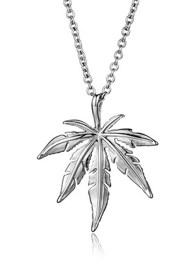 欧美嘻哈夜店幸运枫叶项链男女个性长款钛钢吊坠卫衣链挂件配饰品