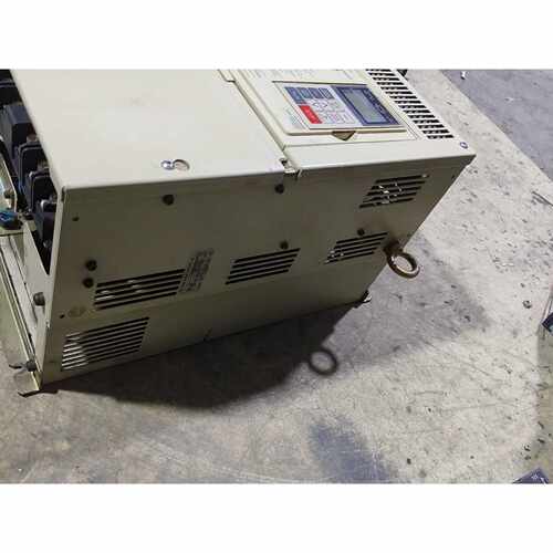 CIMRG7A4022安川变频器22千瓦机器实物图拍射