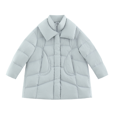 宽松廓形白鸭绒泡芙羽绒服