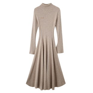 修身长款毛衣裙女过膝秋冬加厚打底针织连衣裙配大衣的裙子