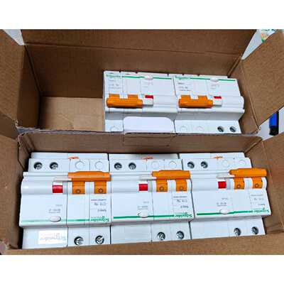 【议价-可维修】  EA9RN2C1030C EA9RN2C163 开关 /均有货