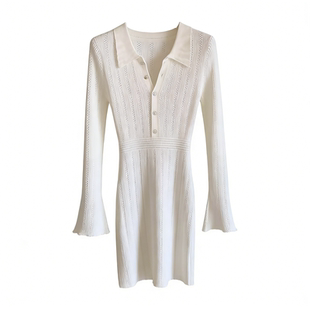 法式镂空长袖针织连衣裙子女收腰气质设计高级感修身毛衣短裙秋季