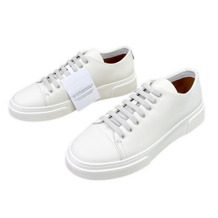 男士真皮小白鞋面料采用进口意大利小牛皮制作做工精细穿着舒适