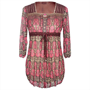 今年夏季中年妈妈女士中长款上衣七分袖t恤漂亮小碎花蕾丝雪纺衫