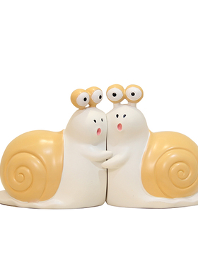 奶油风永不分梨摆件家居装饰可爱蜗牛玄关客厅治愈抱抱梨乔迁新居