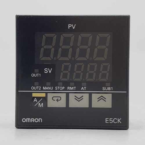 Omron E5CK-QQ101 Digital Temperature Controller 100-240VAC U