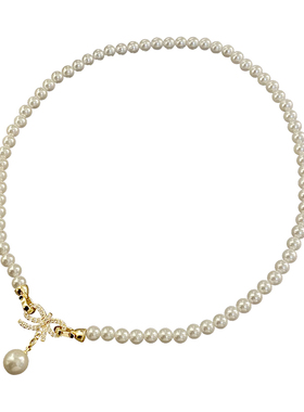 珍珠项链2025新款爆款高级感轻奢小众吊坠锁骨链秋冬配饰女毛衣链