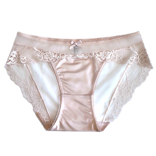 轻奢法式蕾丝内裤女性感纯欲透明镂空贵妇高级感绸缎面冰丝三角裤