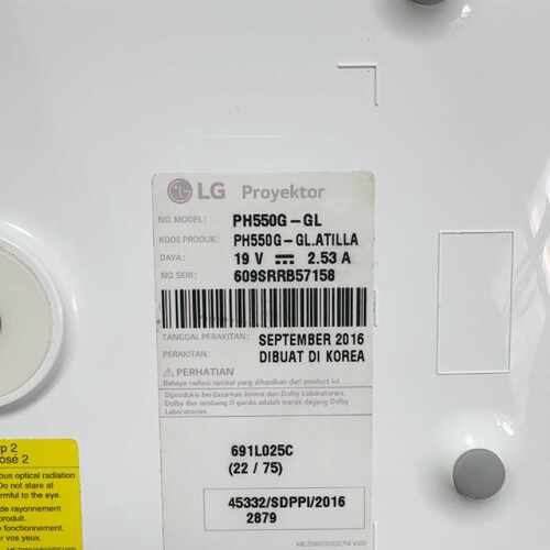 LG投影仪 型号是PH550G-GL，成色新使用时间短，机器议价