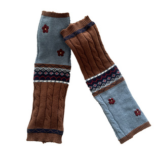 复古刺绣小花费尔岛风长筒堆堆袜套女咖色拼蓝麻花针织保暖腿套
