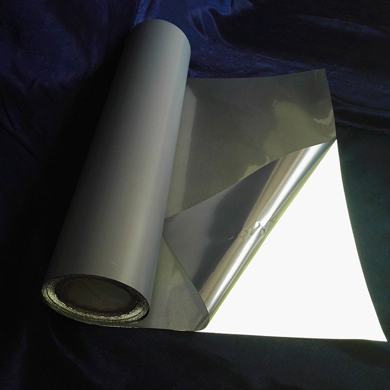 工厂直销pvc广告级反光膜喷绘高反光膜反光膜丝印可黑色标牌亮