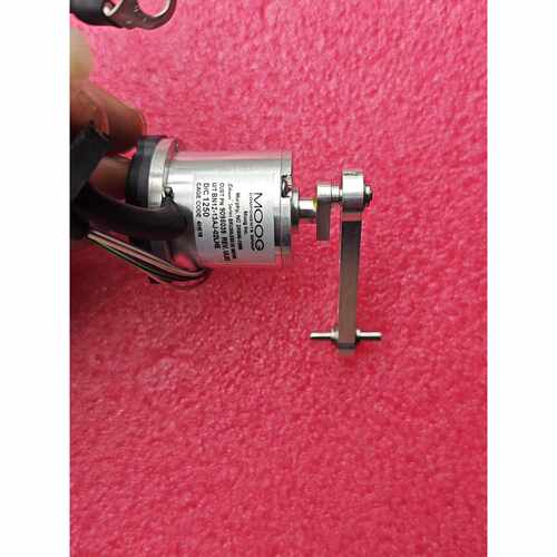 询价MOOG穆格电机BN12-13AL-02LHE，成色蛮好的，