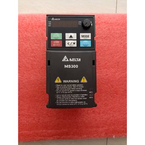 议价变频器VFD1A6MS21ANSAA拆机成色好如图所维修