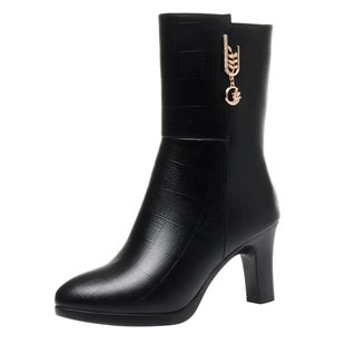 妈妈鞋子女新款中筒靴中年女靴气质高跟靴时装靴加绒皮鞋妈妈棉靴