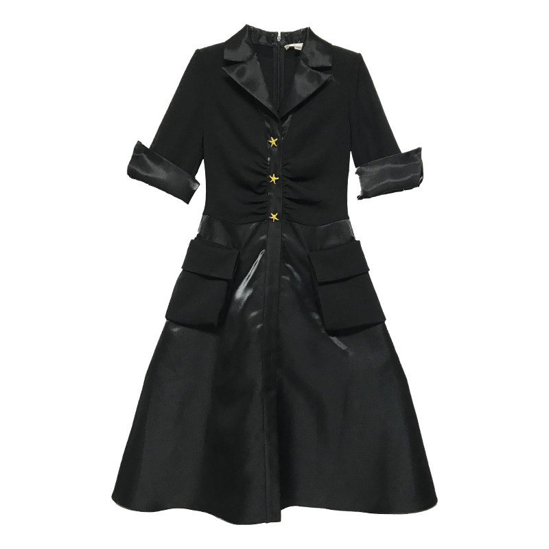 黑色V领收腰气质显瘦连衣裙