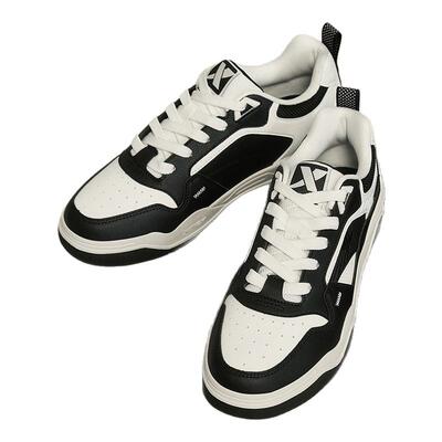 特步男鞋皮面防水男子平底板鞋