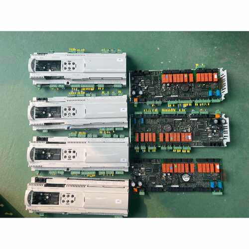 询价卡乐 PC03CC0AM0主板   CAREL控制器plc