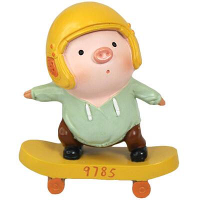 玩滑板的小猪创意汽车可爱男高档