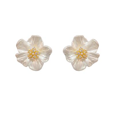 【自营】daisy beauty白色山茶花耳钉温柔显白肌理感气质耳环花朵