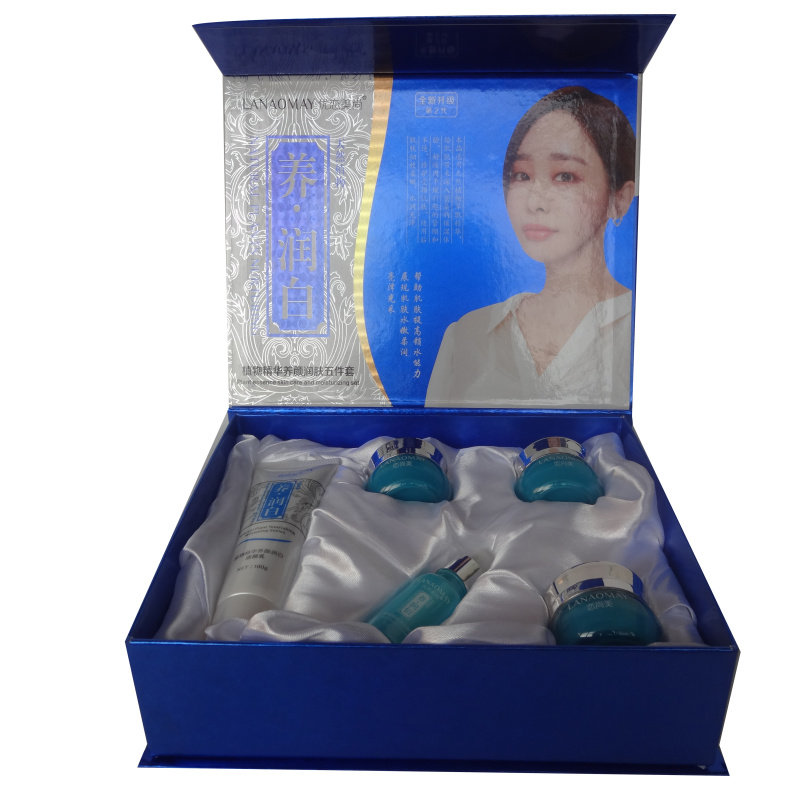 五合一恋尚美养润白面部护理套装