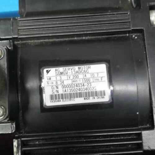 议价SGMGV-13ADC6C安川词服电机成色漂亮保修3个月 议价